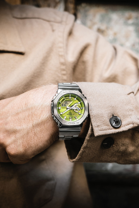 RUCNI SAT CASIO G-SHOCK GM-2110D-3A1ER Silver Group