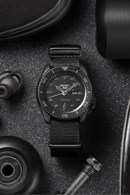 RUCNI SAT SEIKO 5 Sports SRPD79K1 Silver Group